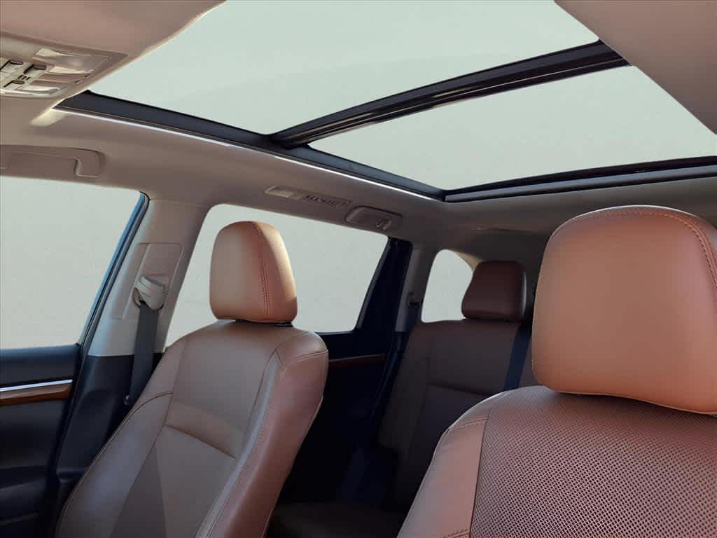 2019 Toyota Highlander Limited photo 9