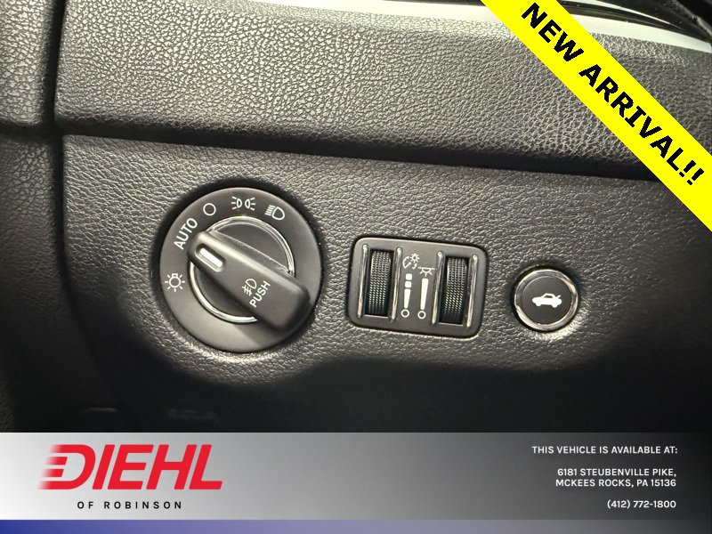 2022 Chrysler 300 S photo 16