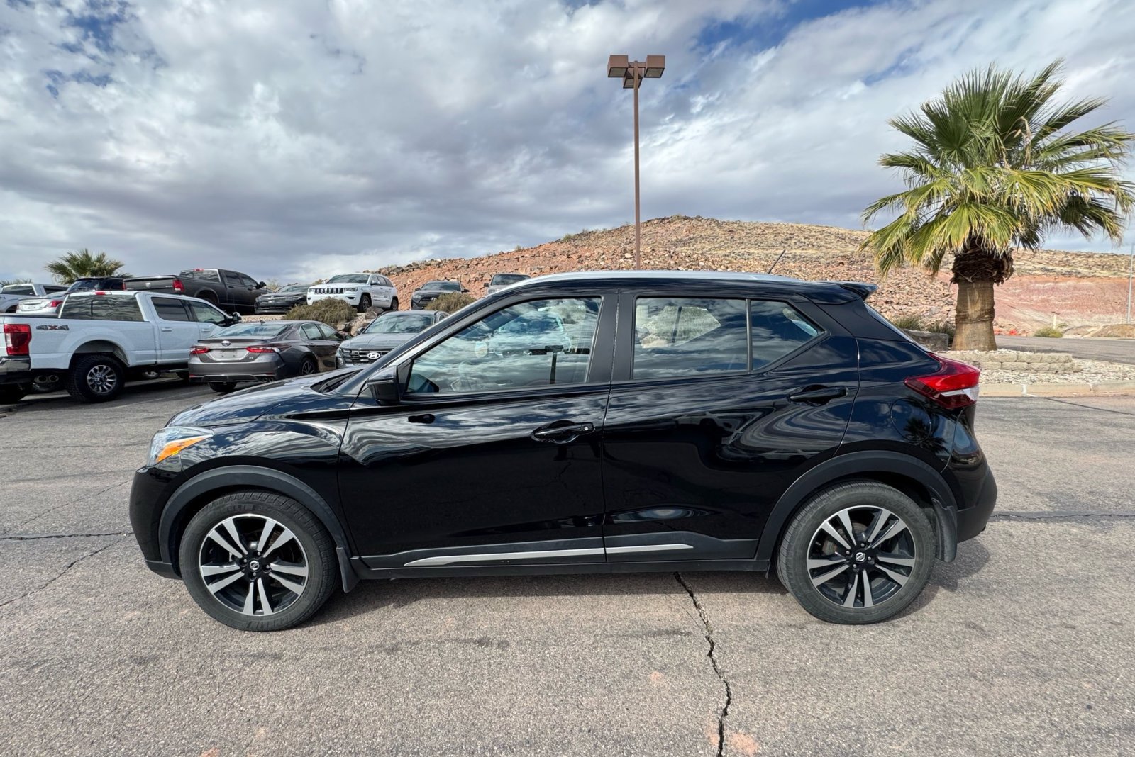Used 2018 Nissan Kicks SR with VIN 3N1CP5CU6JL514012 for sale in St. George, UT
