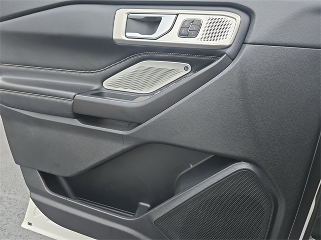 2020 Ford Explorer ST photo 27