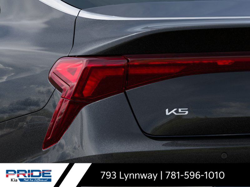 2026 Kia K5 LXS photo 10