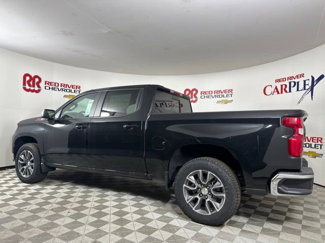 2025 Chevrolet Silverado 1500 LT photo 4