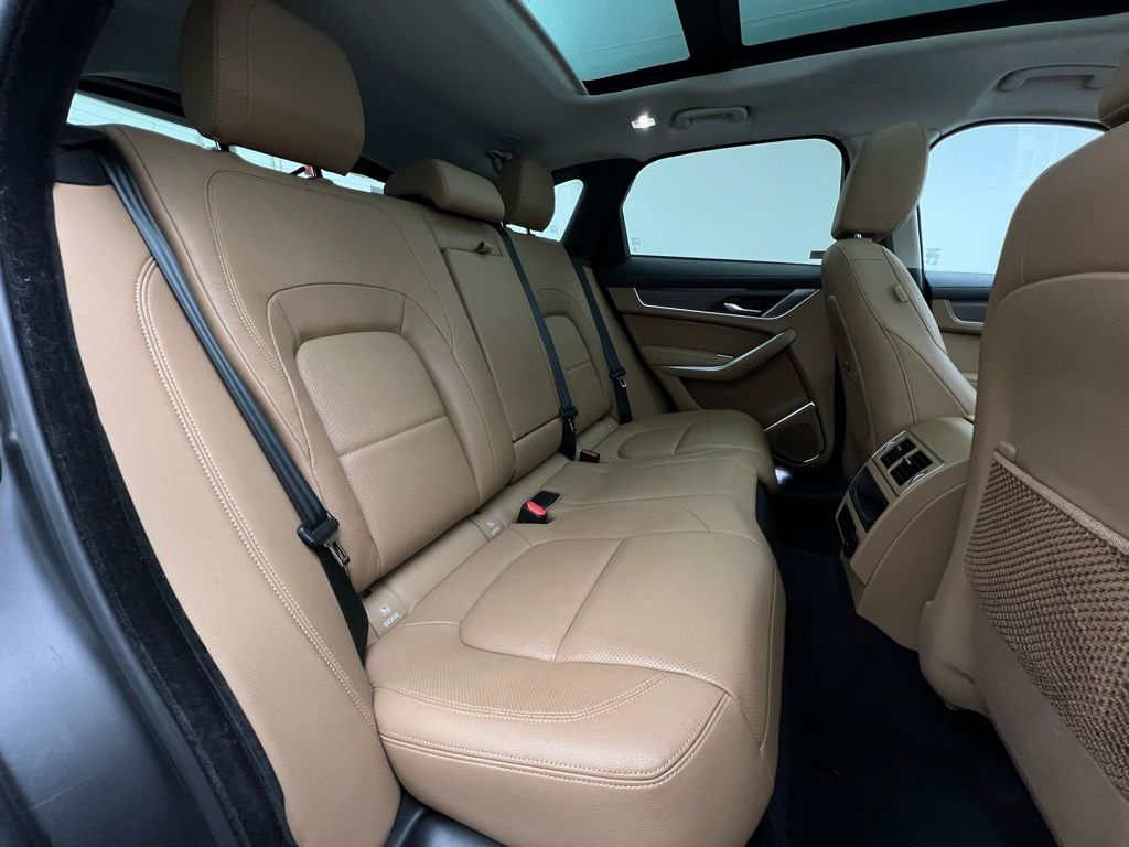 2022 Jaguar F-PACE P250 S photo 20