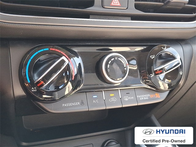 2022 Hyundai Kona SEL photo 13