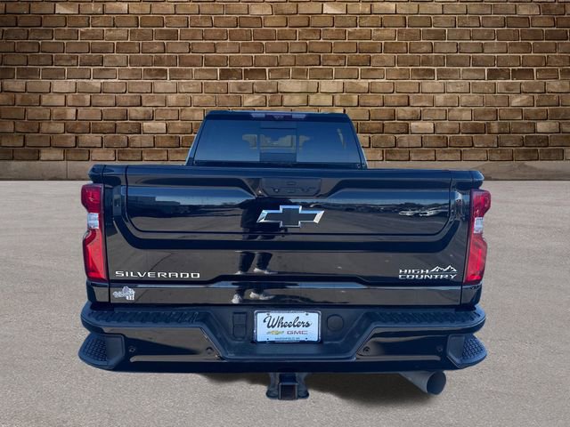 2023 Chevrolet Silverado 3500HD High Country photo 4