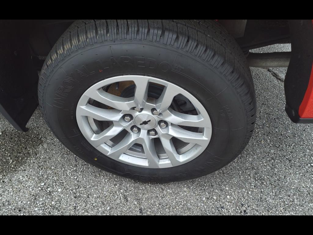 2021 Chevrolet Silverado 1500 RST photo 2