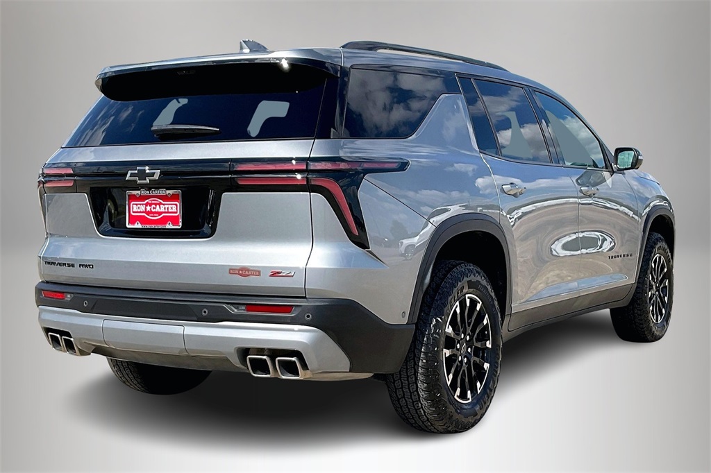 2024 Chevrolet Traverse Z71 photo 4