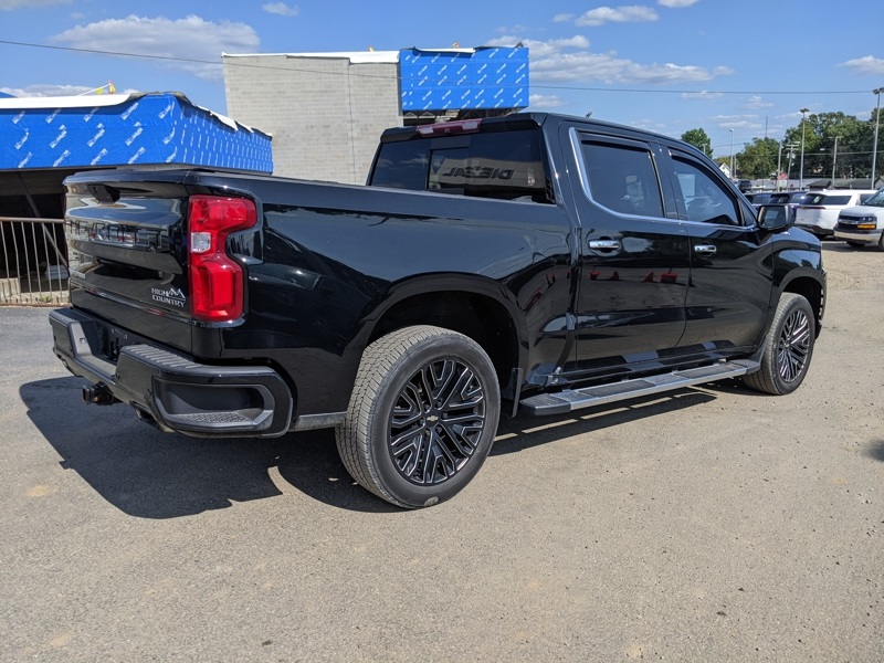 2019 Chevrolet Silverado 1500 High Country photo 2