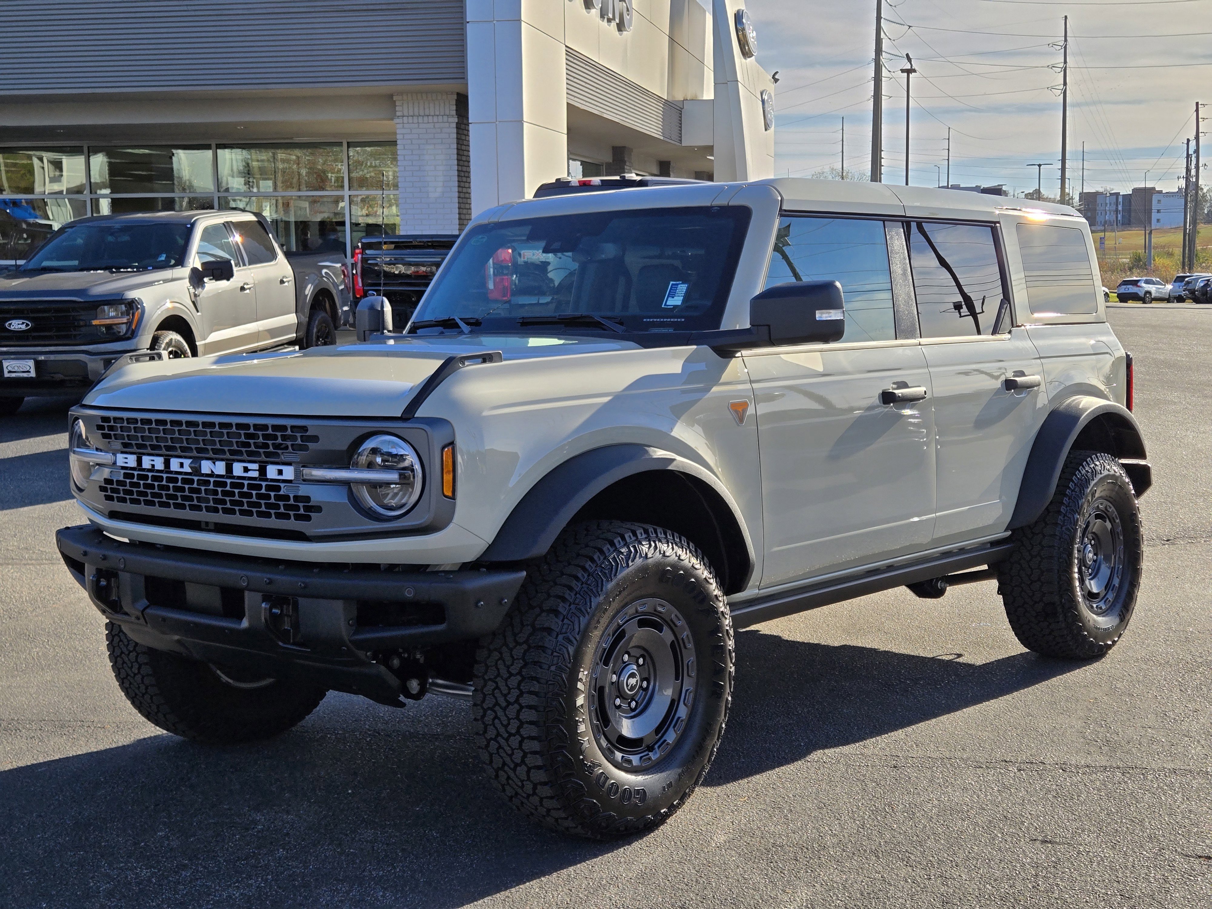 2025 Ford Bronco 4-Door Badlands's photo