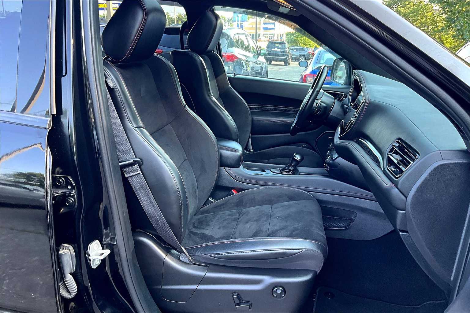 2023 Dodge Durango R/T Premium photo 7