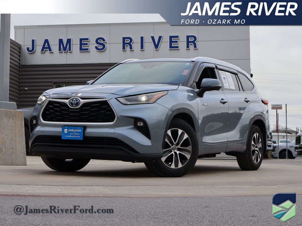 2021 Toyota Highlander XLE's photo