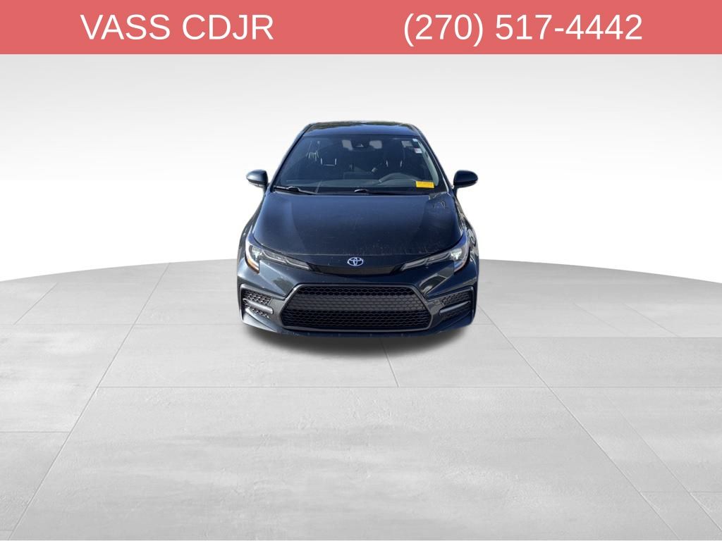 2022 Toyota Corolla SE photo 2