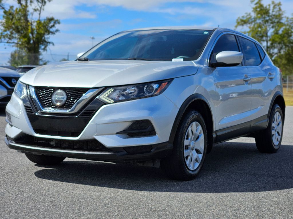 2020 Nissan Rogue Sport S photo 3