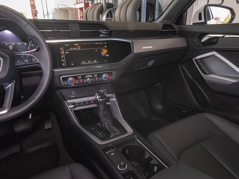 2024 Audi Q3 45 TFSI S line Premium photo 26
