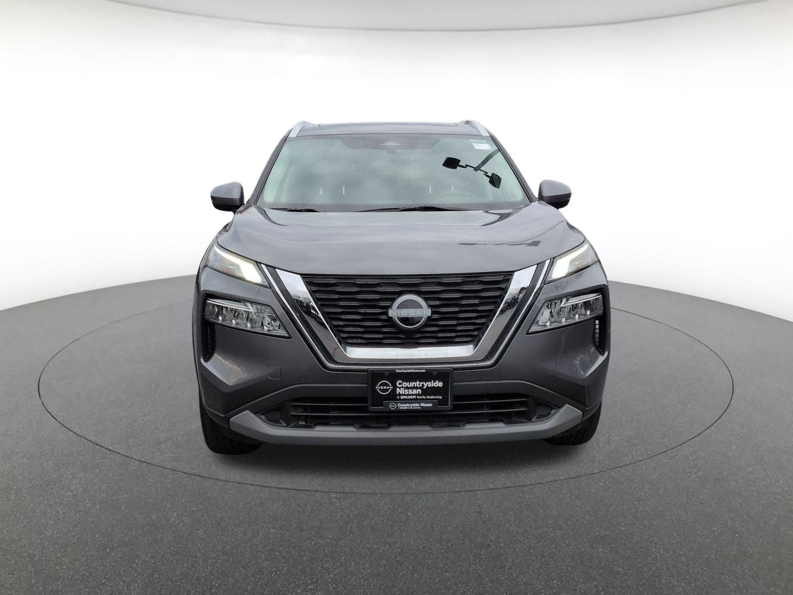 2023 Nissan Rogue SV photo 2