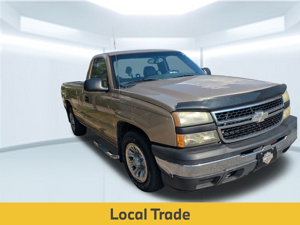 2006 Chevrolet Silverado 1500 Work Truck photo 3