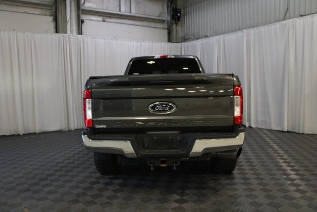 2017 Ford F-250 XLT photo 3