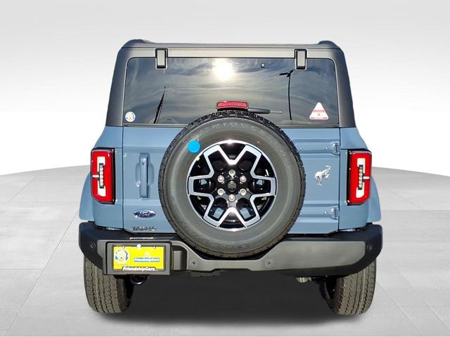 2025 Ford Bronco Outer Banks photo 4