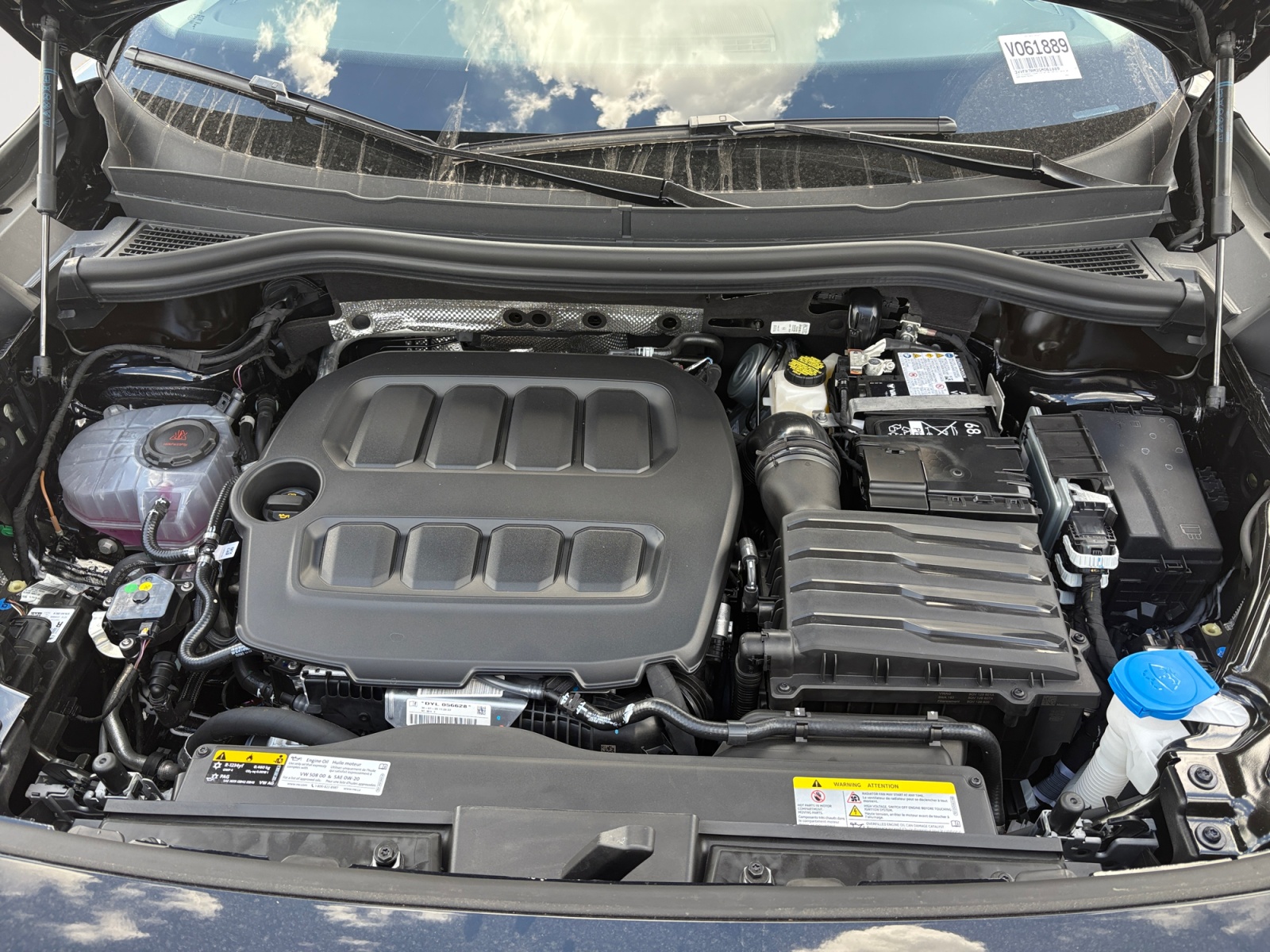 2025 Volkswagen Tiguan SE photo 10