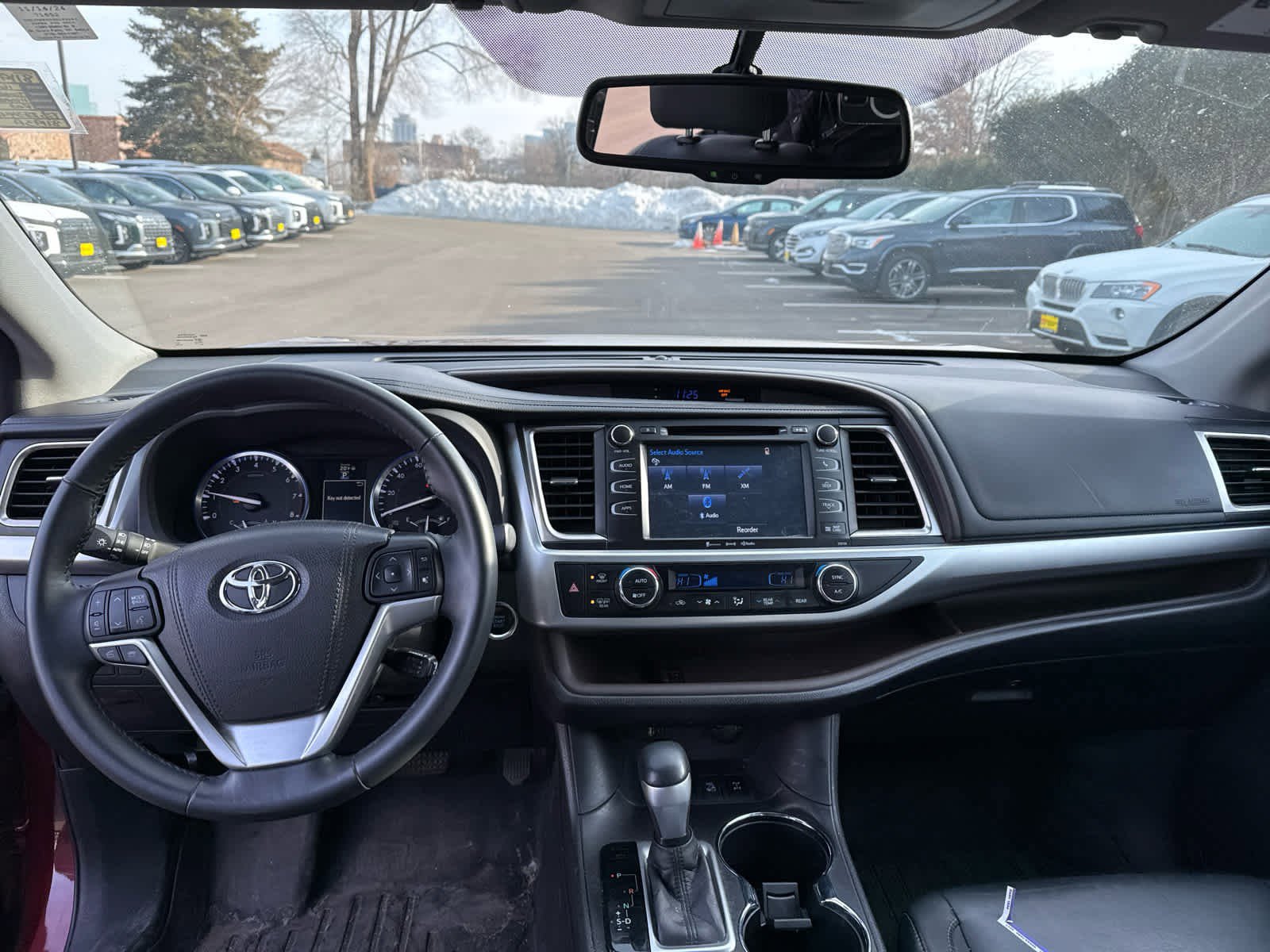 2016 Toyota Highlander XLE photo 4