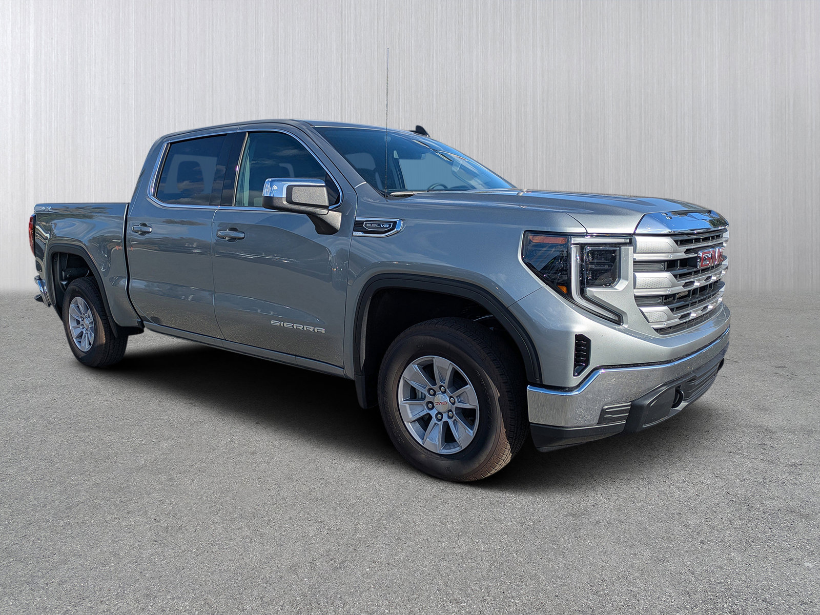 2026 GMC Sierra 1500 SLE's photo