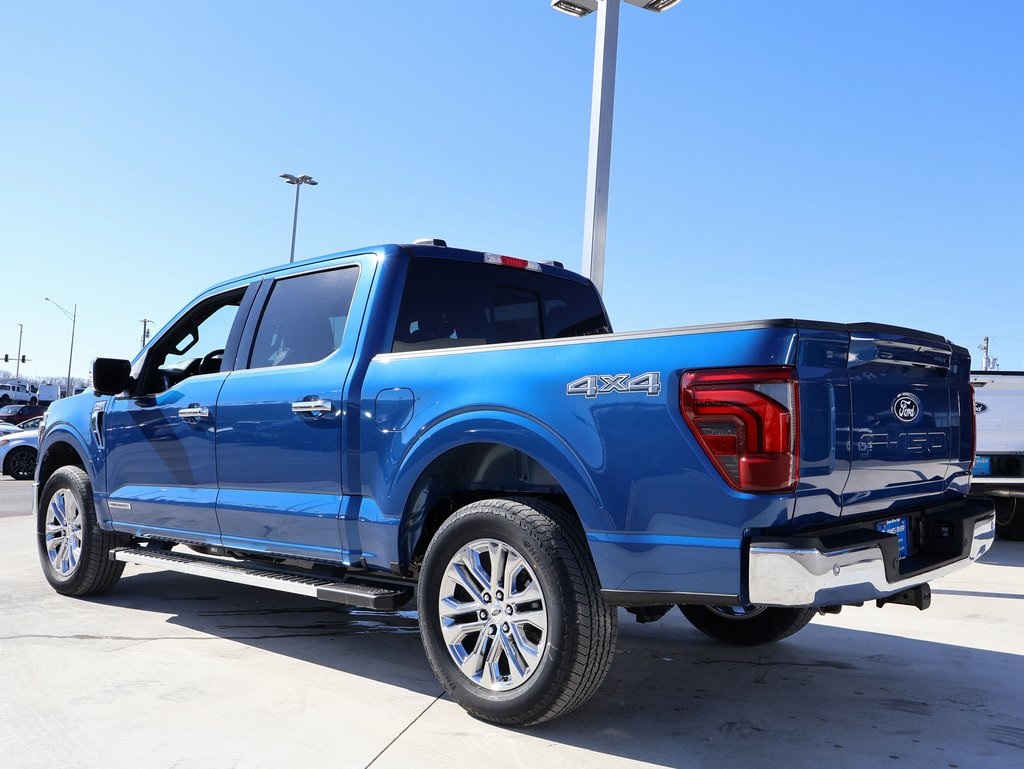 2025 Ford F-150 Lariat photo 3