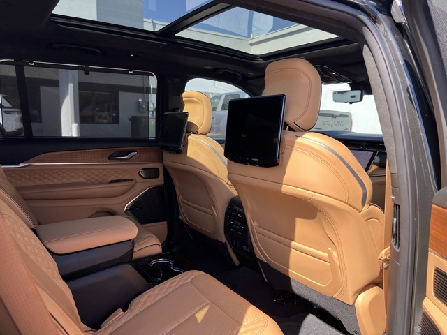 2024 Jeep Grand Cherokee L Summit photo 20