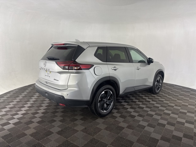 2024 Nissan Rogue SV photo 6