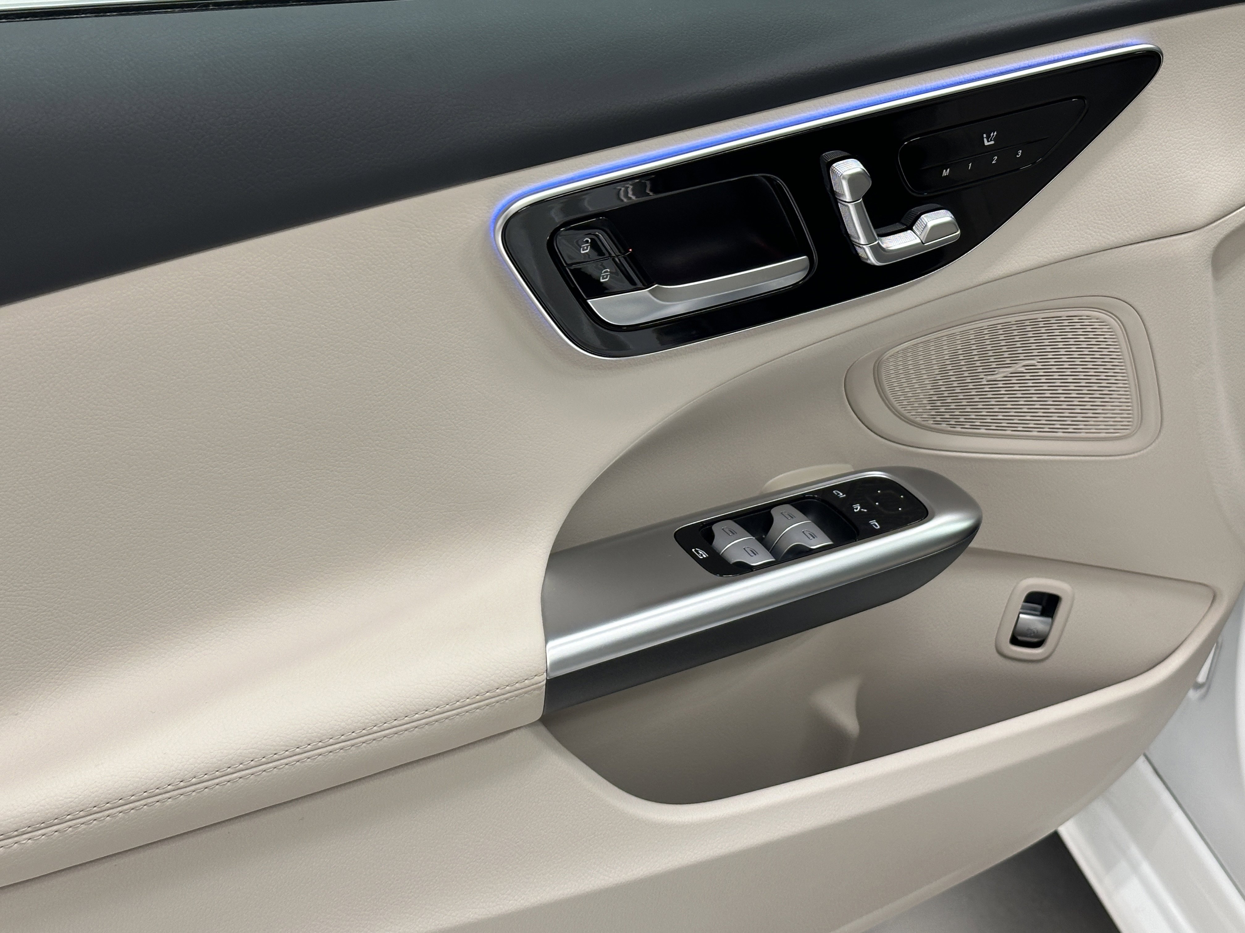 2024 Mercedes Benz C 300 photo 10