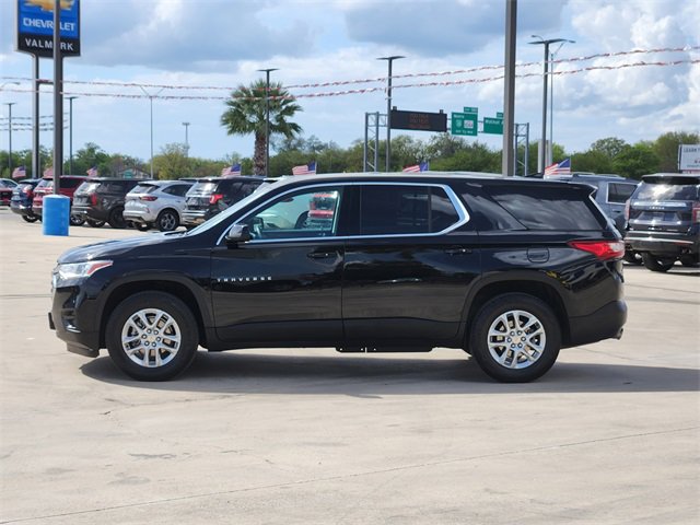 2021 Chevrolet Traverse LS photo 4