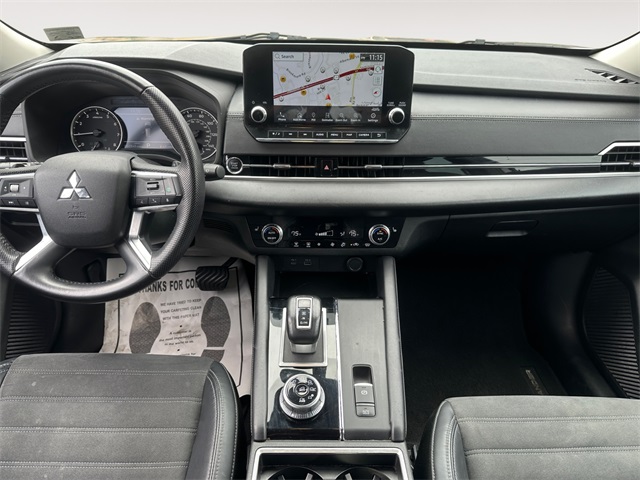 2023 Mitsubishi Outlander SE photo 10
