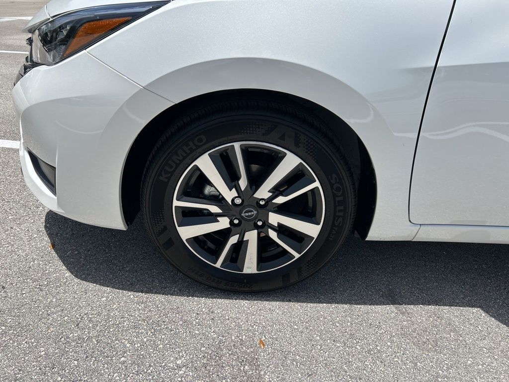 2025 Nissan Versa SV photo 37