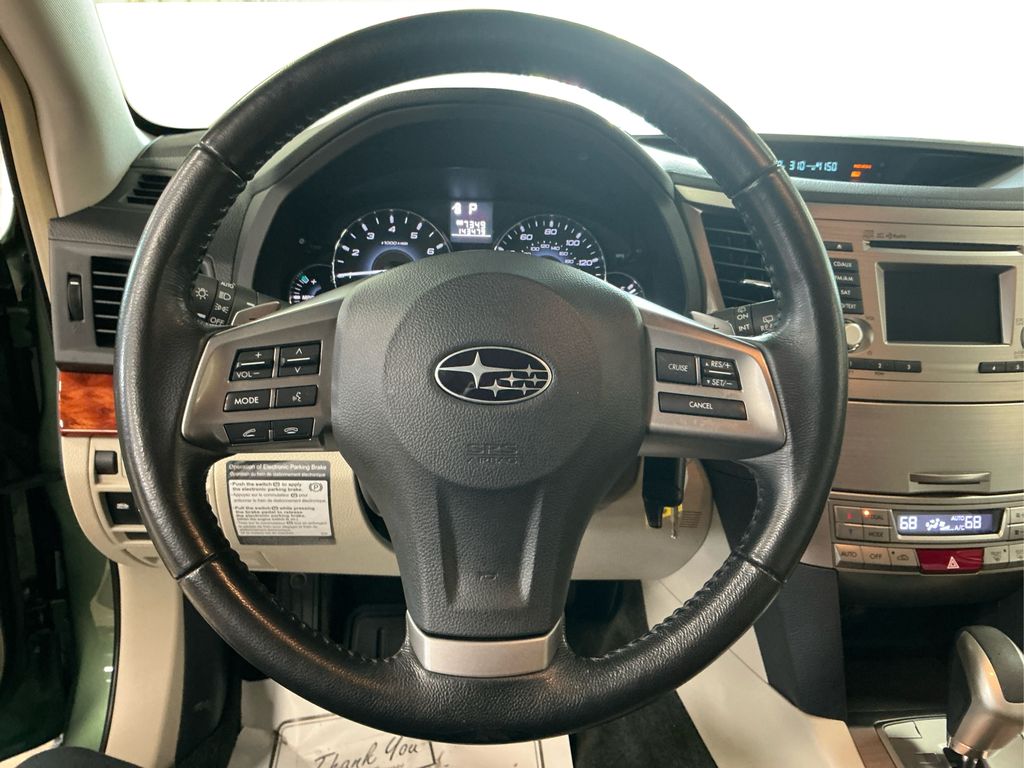 2012 Subaru Outback 2.5i Limited photo 12