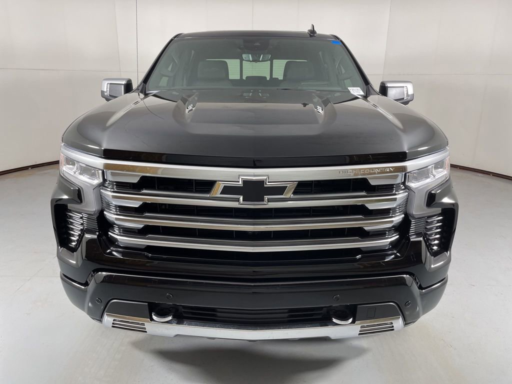 2026 Chevrolet Silverado 1500 High Country photo 4