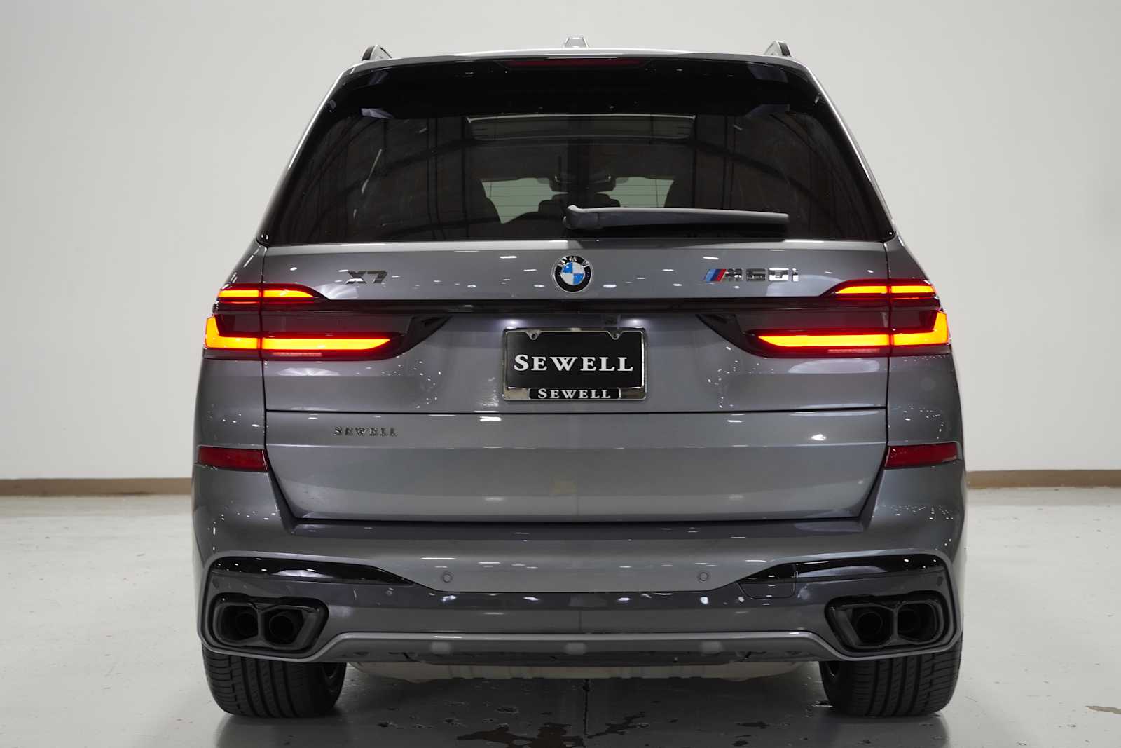 2025 Bmw X7 M60i photo 3