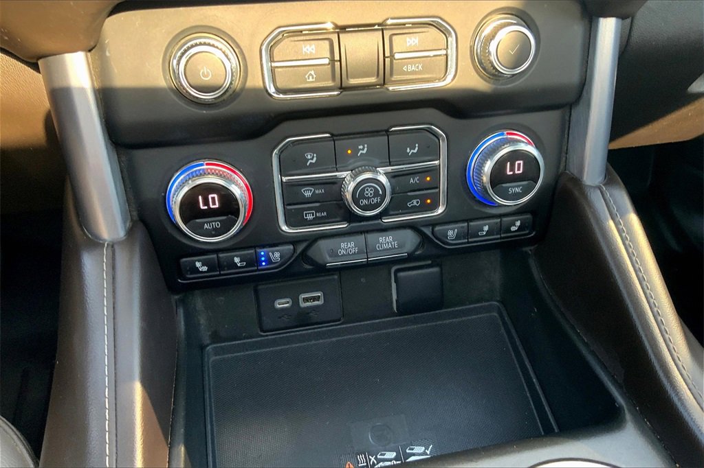 2022 Gmc Yukon SLT photo 31