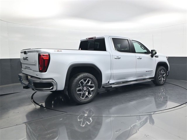 2026 Gmc Sierra 1500 SLT photo 3