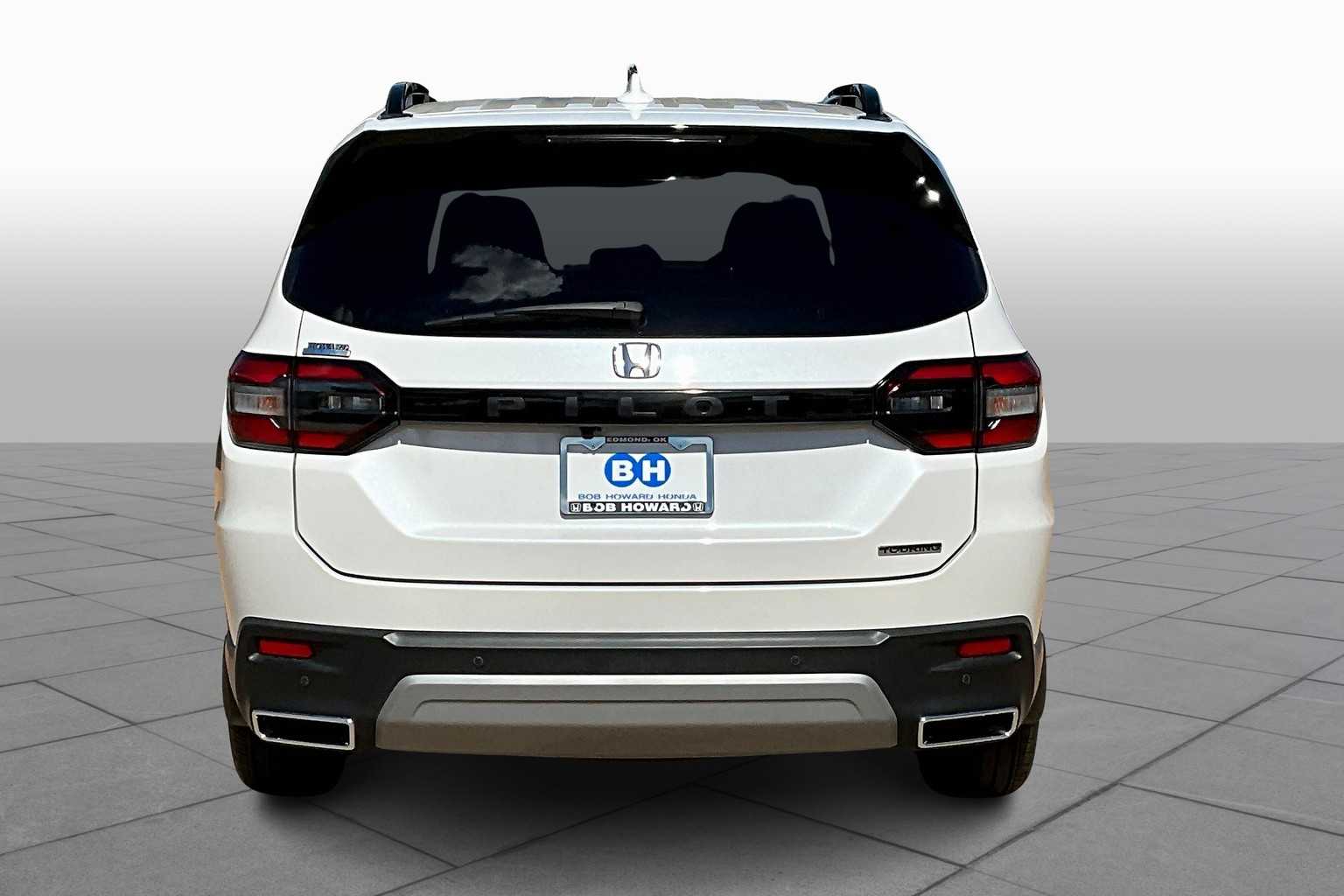 2025 Honda Pilot Touring photo 4