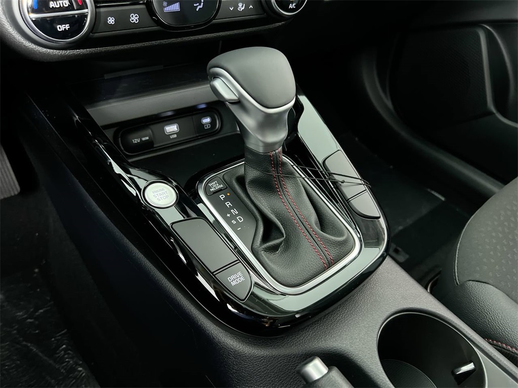 2025 Kia Soul GT-Line photo 21