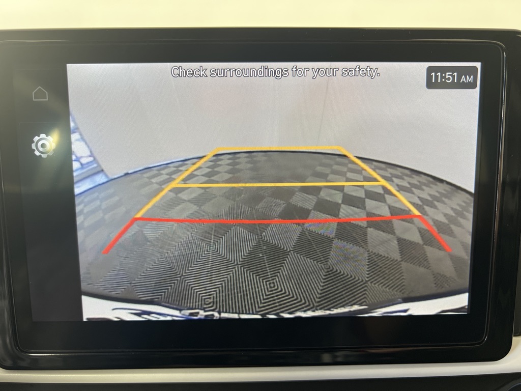 2025 Hyundai Venue Limited photo 4