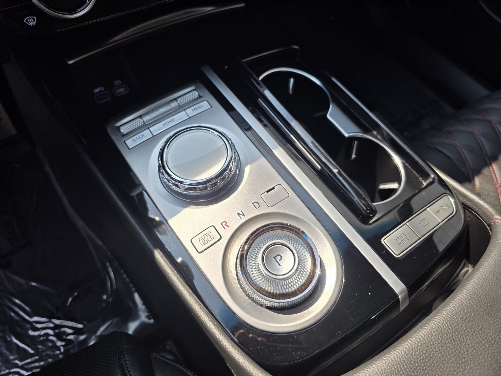 2024 Genesis G80 3.5T Sport photo 28
