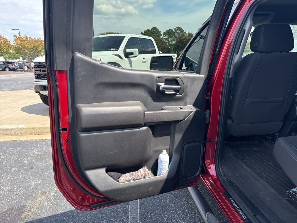 2021 Chevrolet Silverado 1500 LT photo 7
