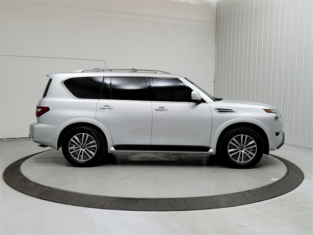 2023 Nissan Armada SL photo 6