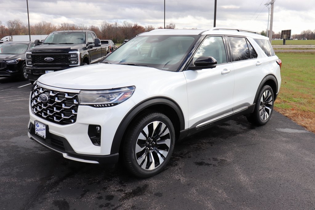 2026 Ford Explorer Platinum photo 2