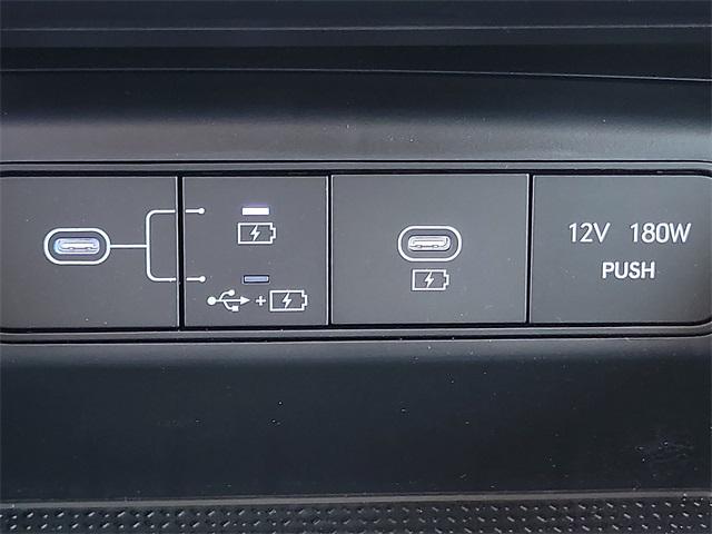 2025 Hyundai Tucson SE photo 11