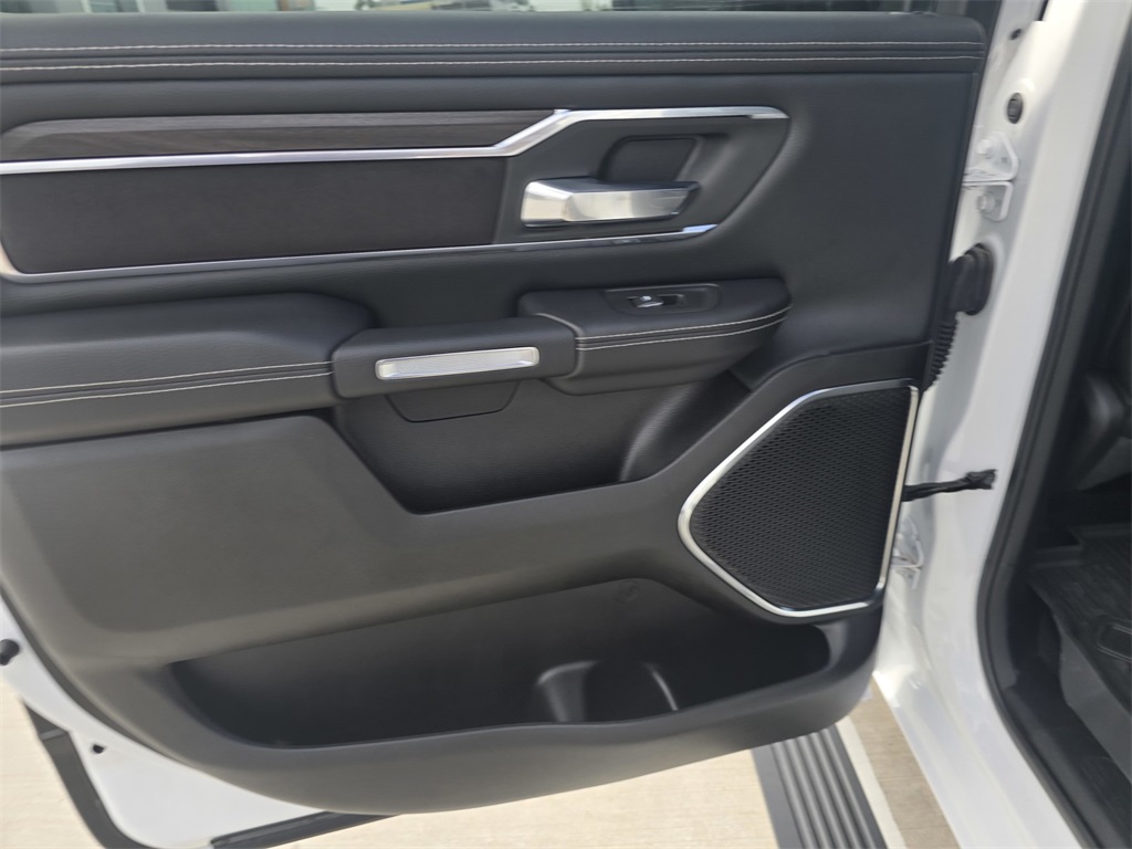 2025 Ram 1500 Laramie photo 15