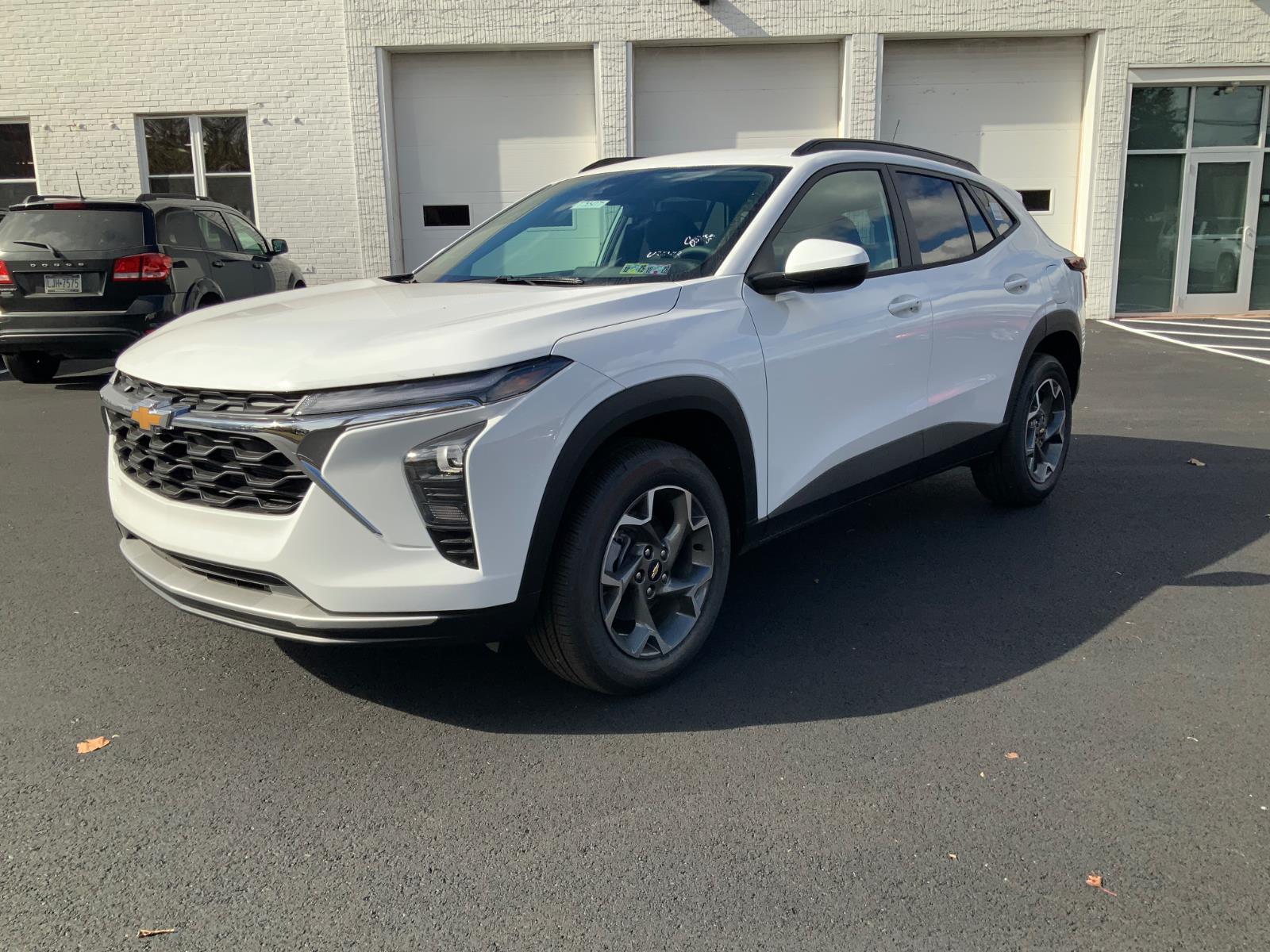 2026 Chevrolet Trax LT photo 3