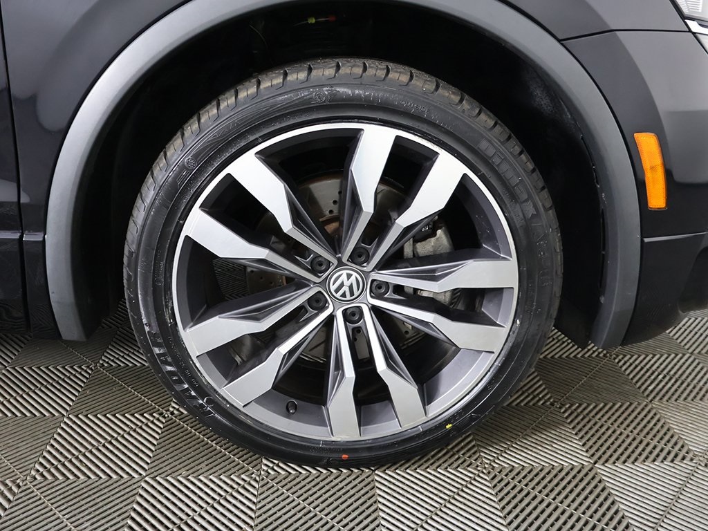 2020 Volkswagen Tiguan SEL Premium R-Line photo 24