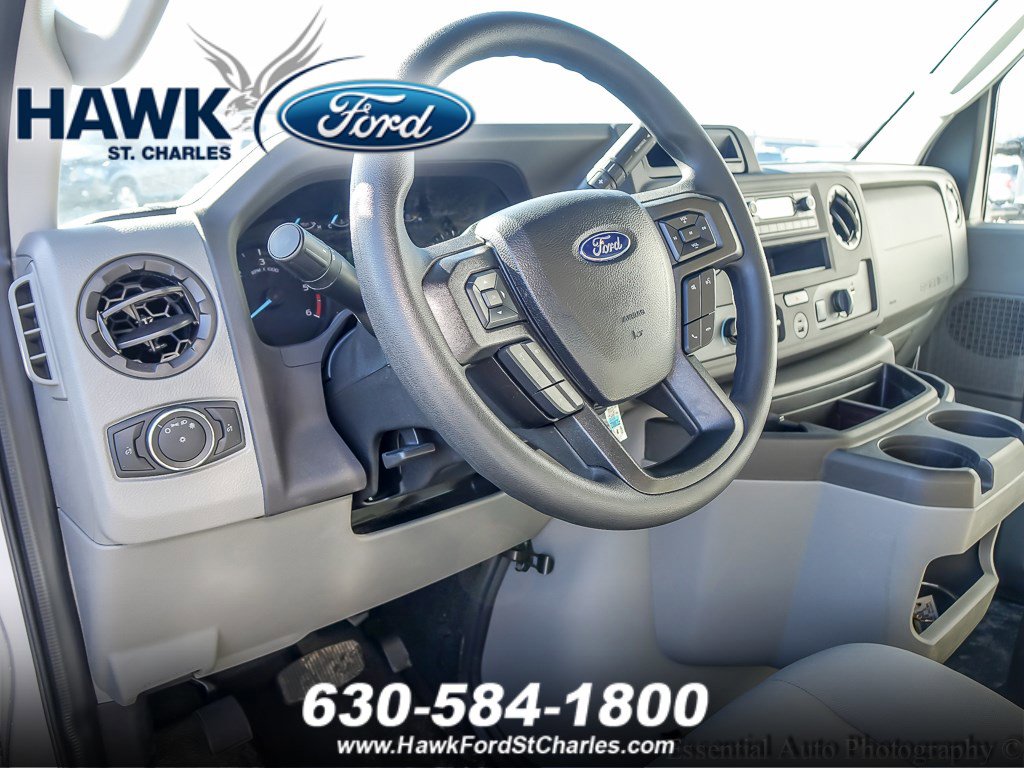 2023 Ford E-350 photo 9