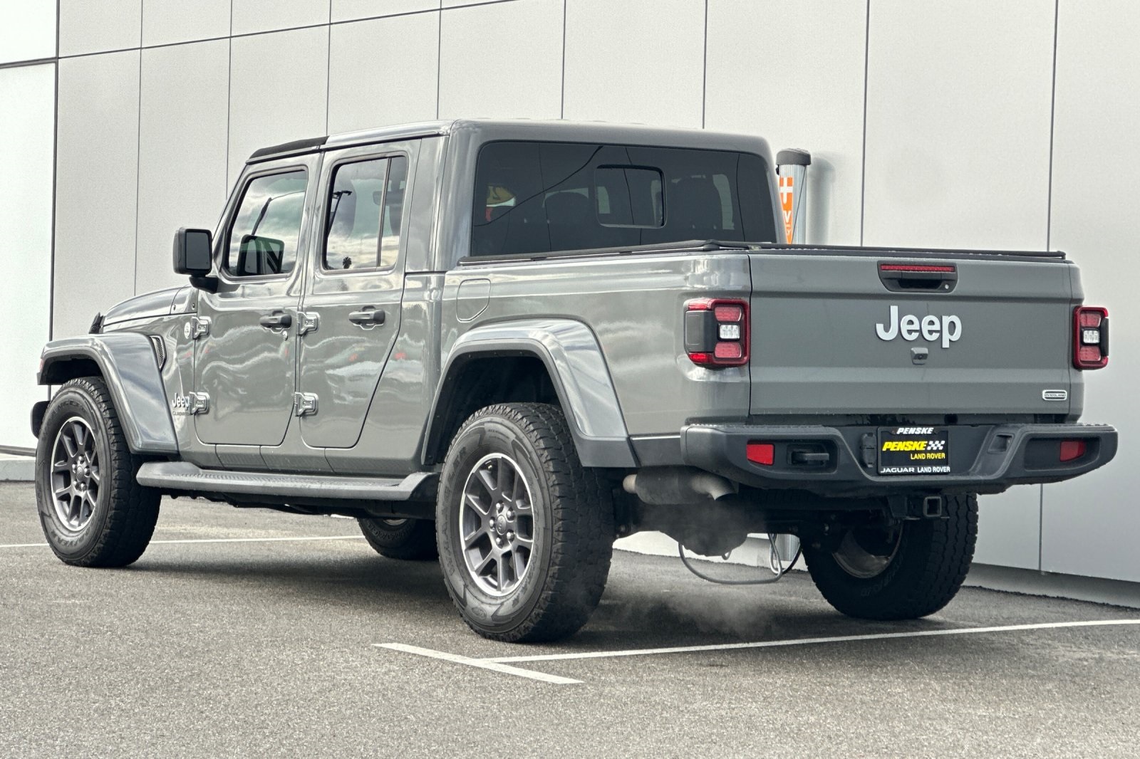 2021 Jeep Gladiator Overland photo 4
